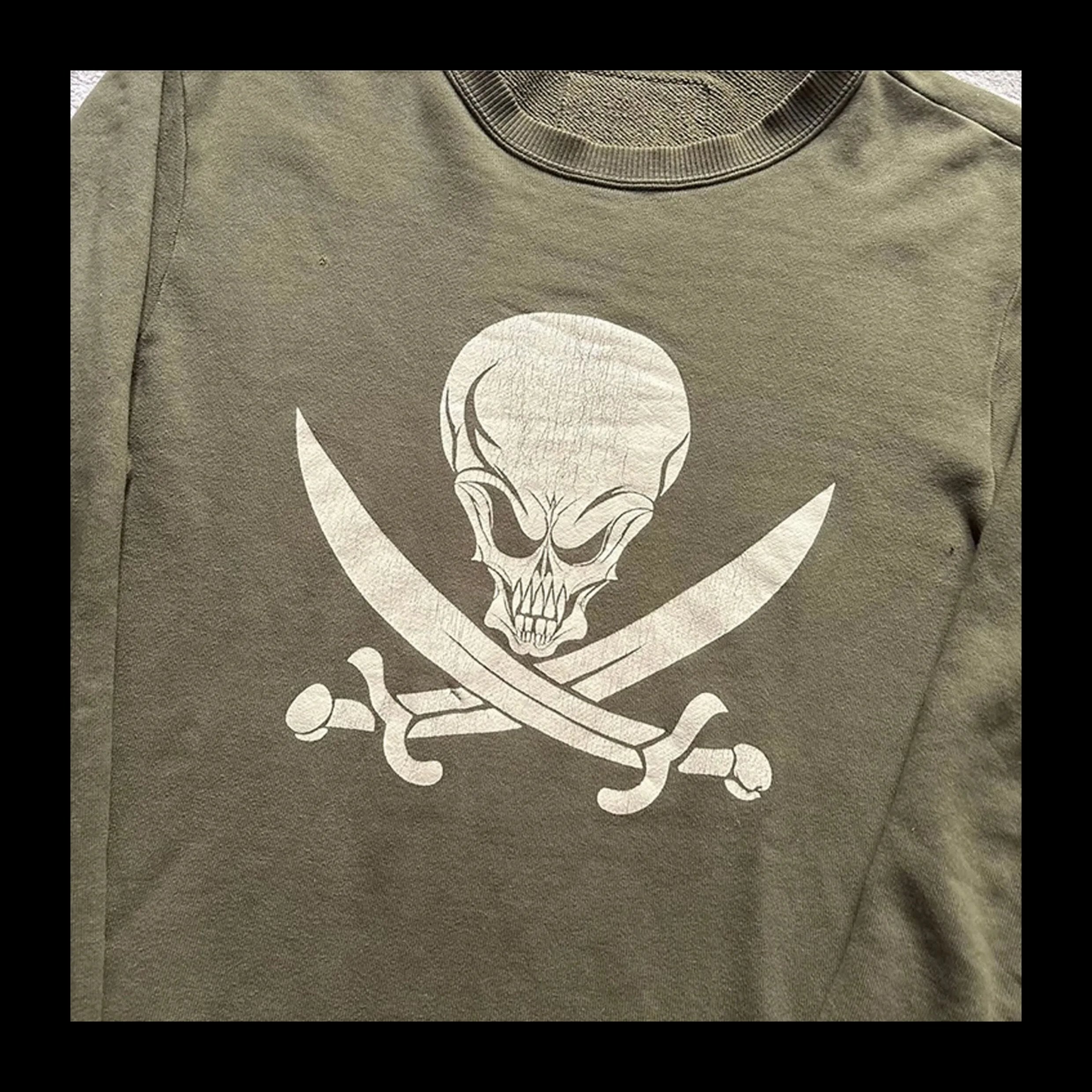 Pirate Skull Graphic Crewneck T-Shirt photo 4