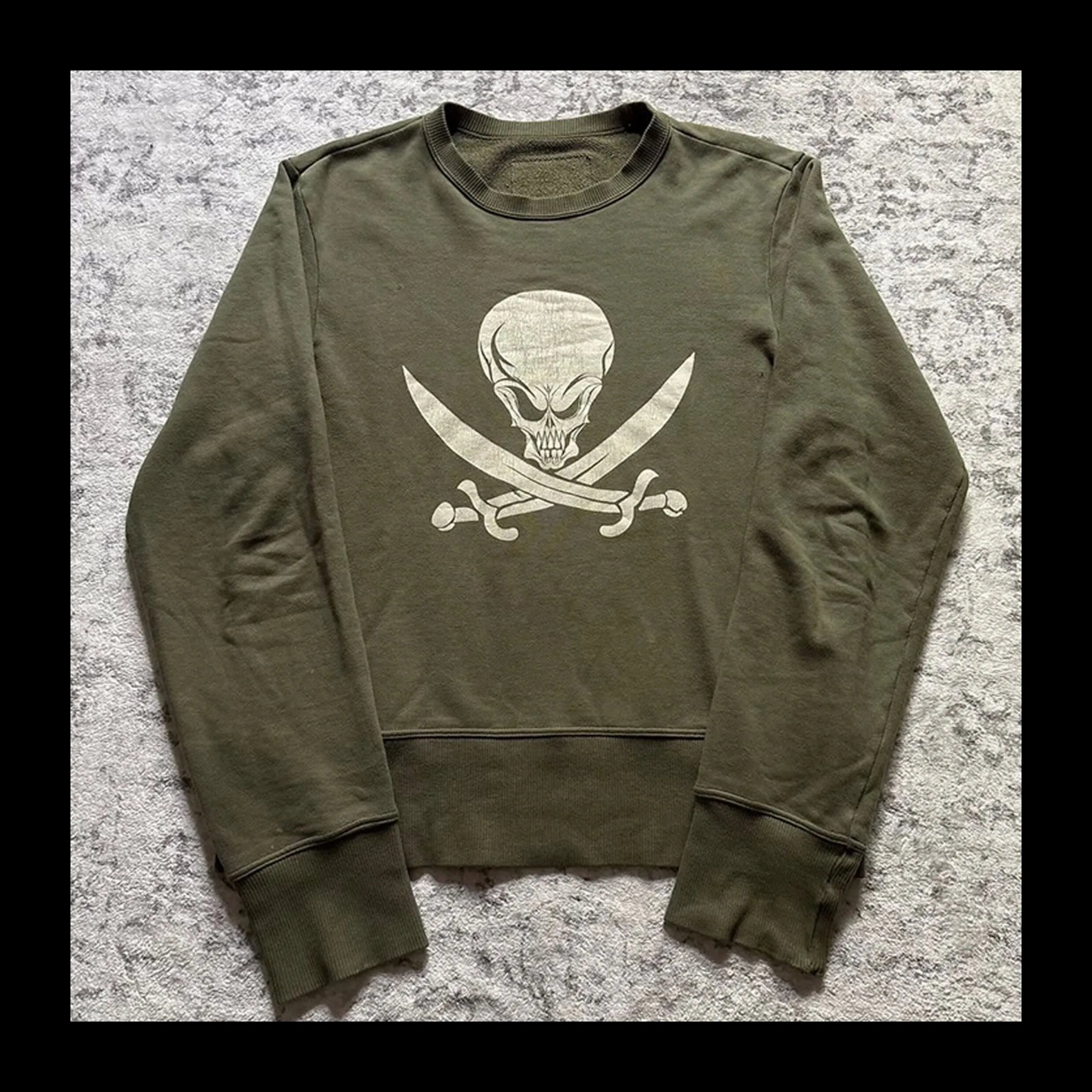 Pirate Skull Graphic Crewneck T-Shirt photo 2