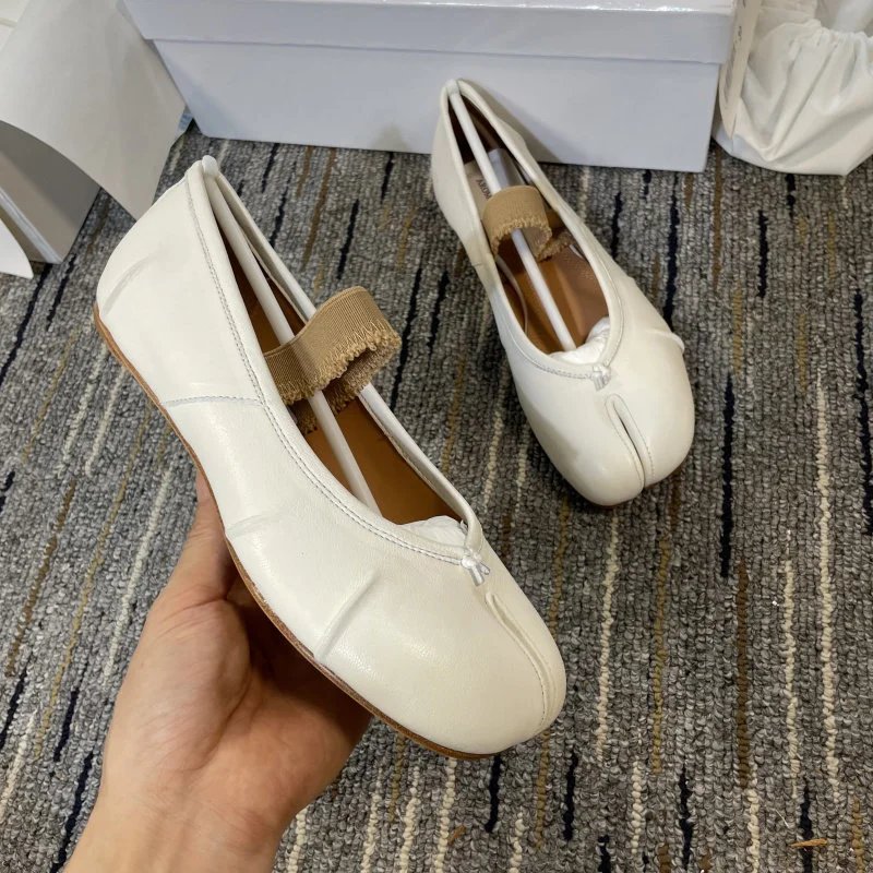 Sheepskin Mary Jane Tabi Slipper photo 5
