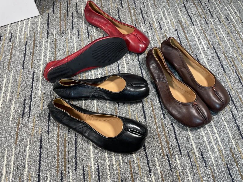 Washed Leather Split-Toe Ballet Flat photo 6
