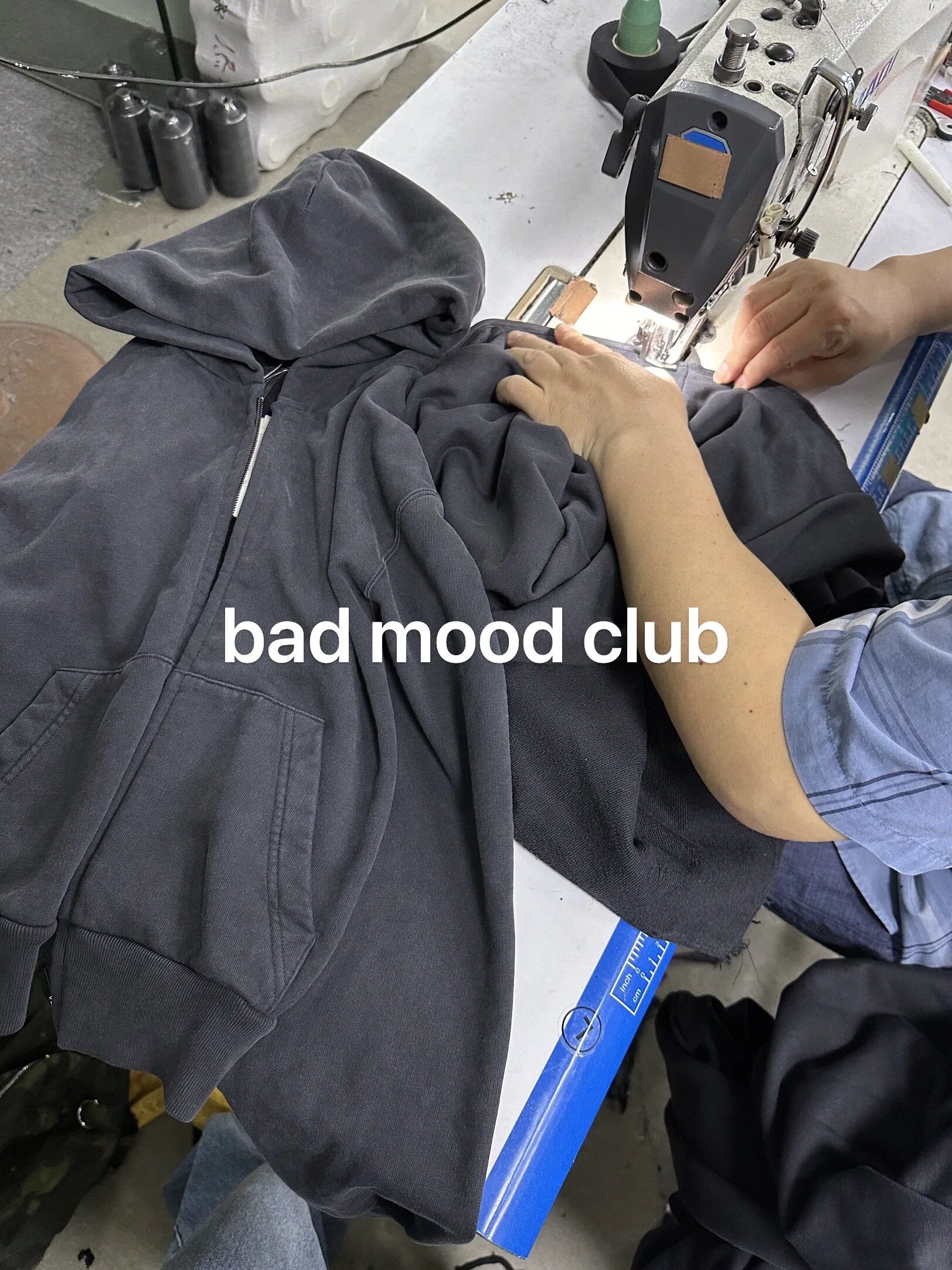 Grade-Robe Small Fit Grey Wash Zip Hoodie photo 8