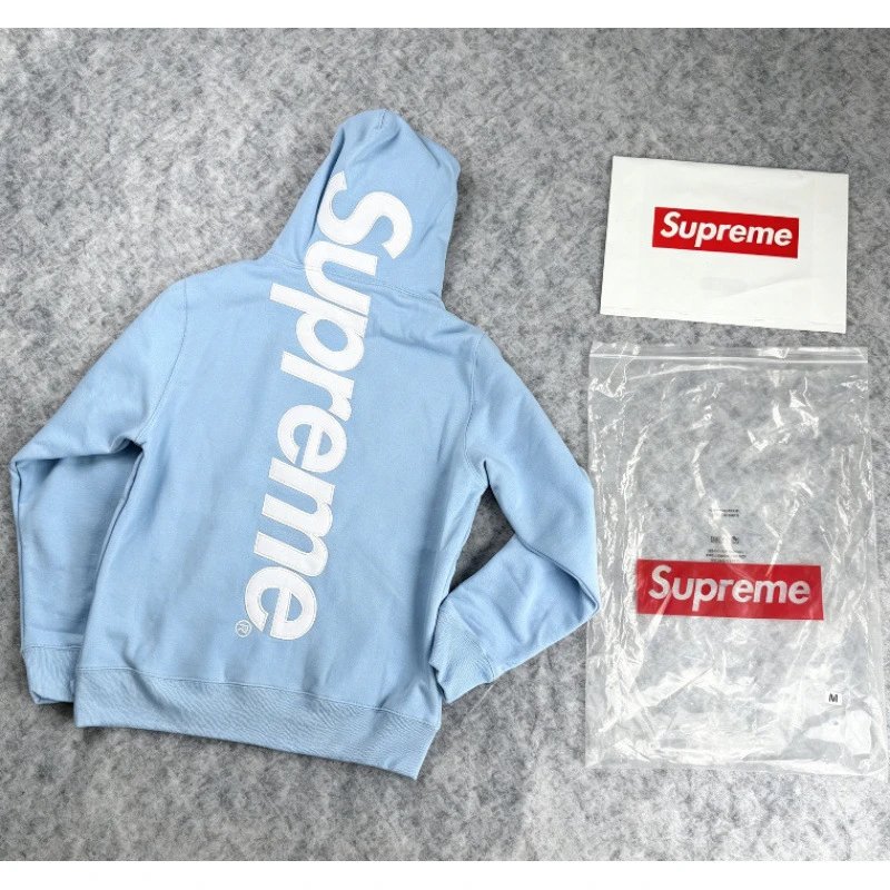 E550 # Classic Big Logo Hoodie Light Blue