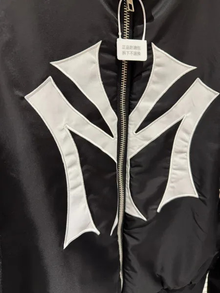 New York Yankees MLB Logo Bomber Jacket Black Outerwear Jacket - 7