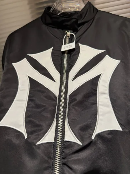 New York Yankees MLB Logo Bomber Jacket Black Outerwear Jacket - 8