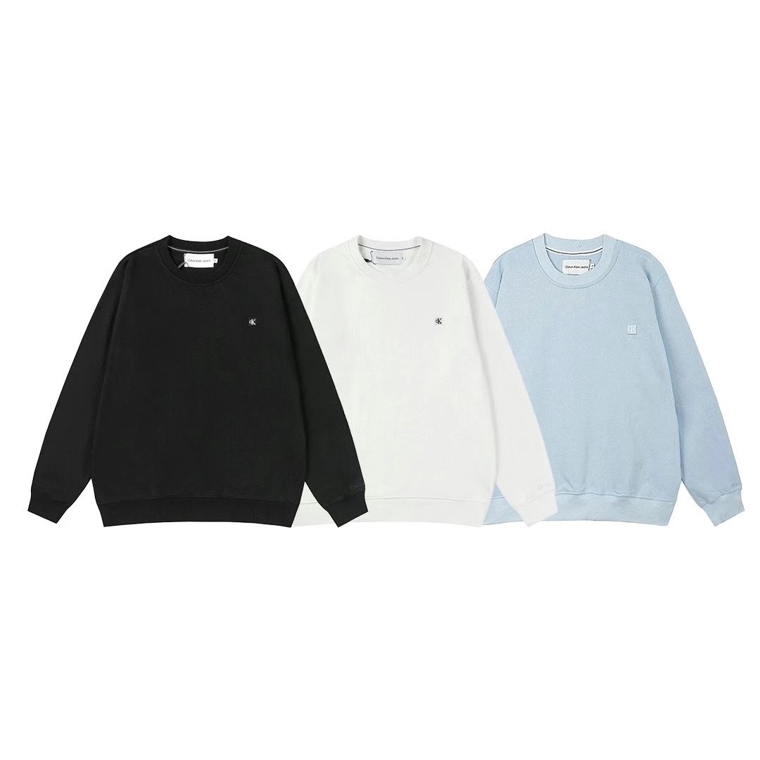 Long-Sleeved Sweatshirt