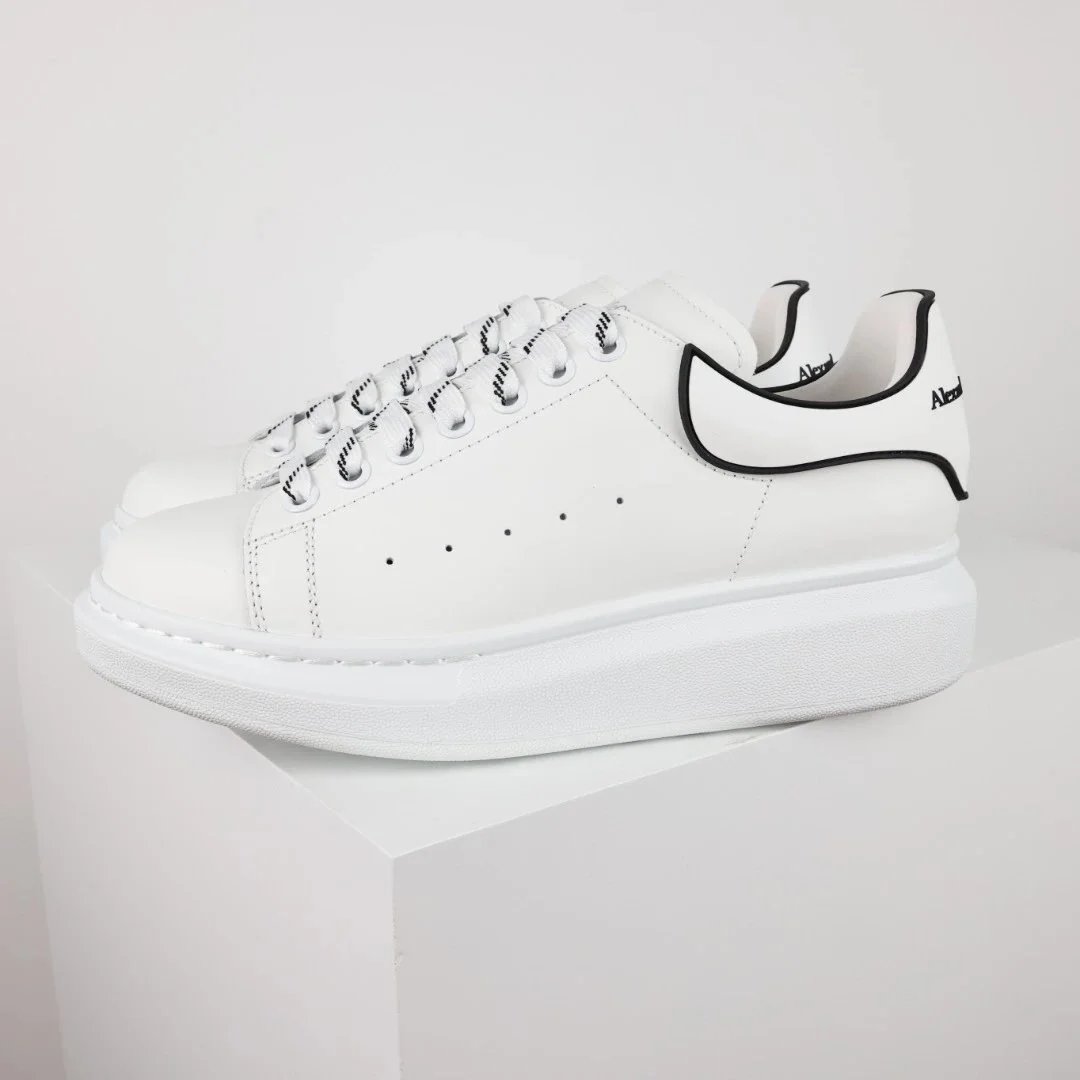 14-MK White Black Line Heel (G)