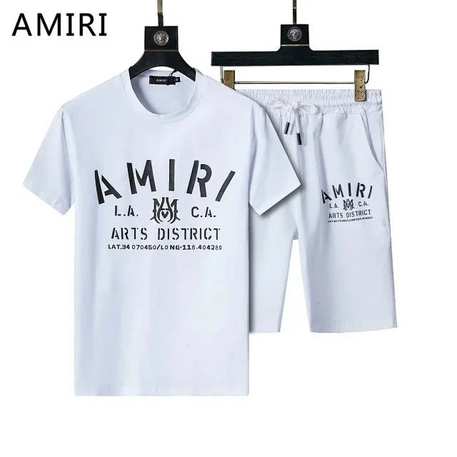 Louis Vuitton Matching Sets Short-sleeve T-shirt and drawstring shorts set with monogram print product detail image 11