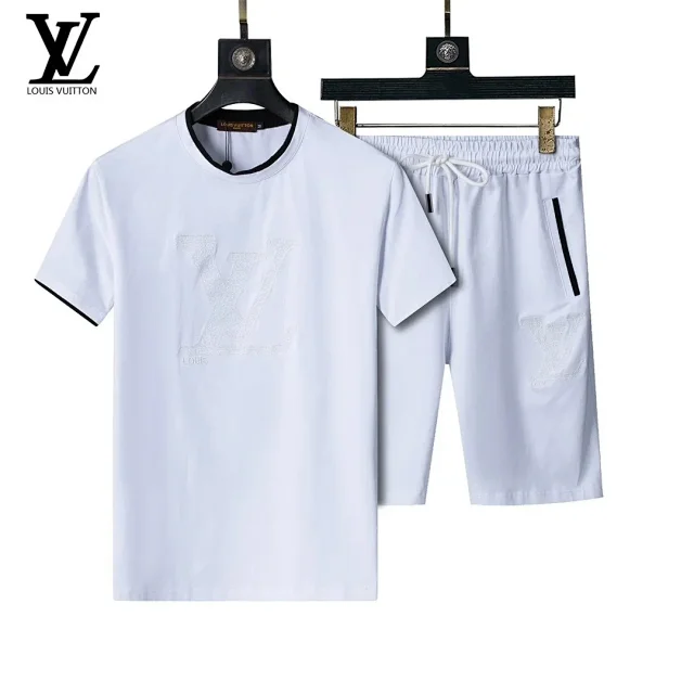 Louis Vuitton Matching Sets Short-sleeve T-shirt and drawstring shorts set with monogram print product detail image 34