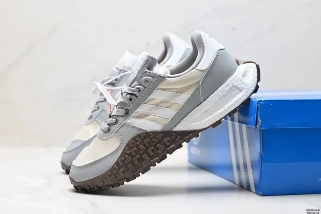 Adidas Sneakers Mesh with three-stripe overlays and chunky cushioning product detail image 9