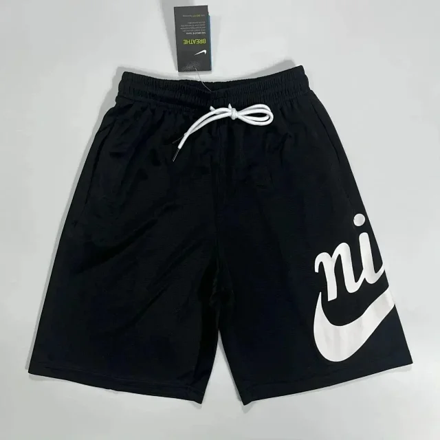 Nike Shorts Drawstring with reflective side stripes and zip pocket product detail image 20