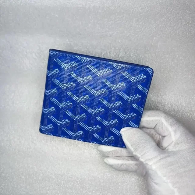 Goyard Wallets & Card Holders Chevron-pattern holder product detail image 10