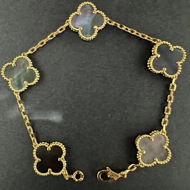 Van Cleef & Arpels Bracelet: seller detail photo 14
