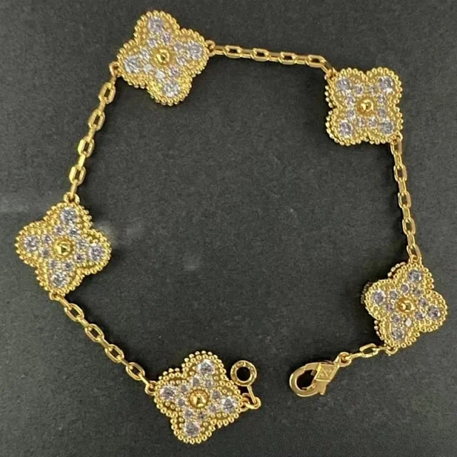 Unbranded Jewelry Five Clover Station Chain Bracelet product detail image 15