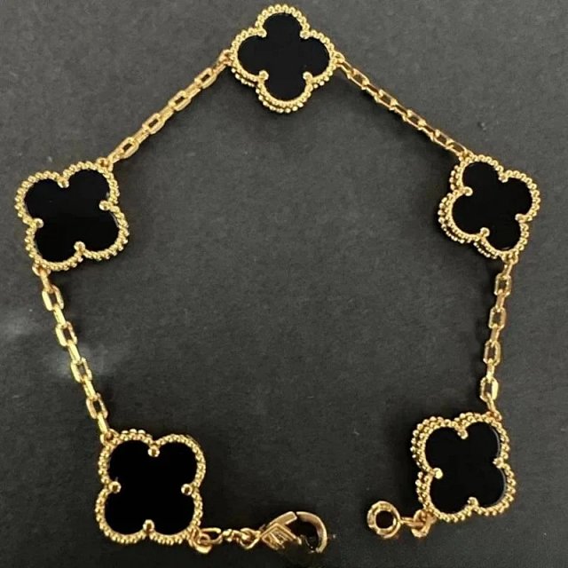 Van Cleef & Arpels Bracelet: seller detail photo 11
