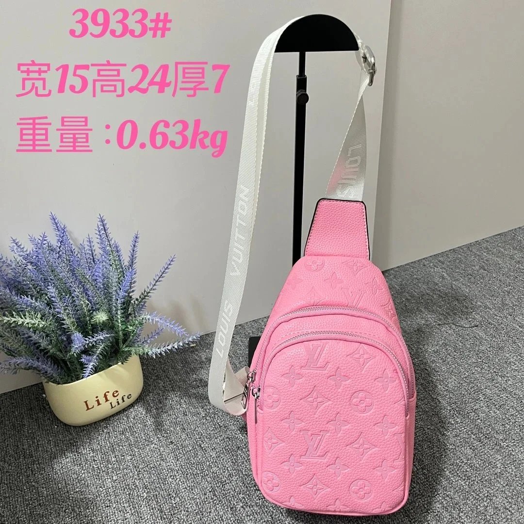 Louis Vuitton Multiple bag styles image 14