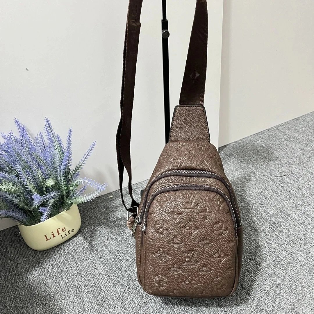 Louis Vuitton Multiple bag styles — 27