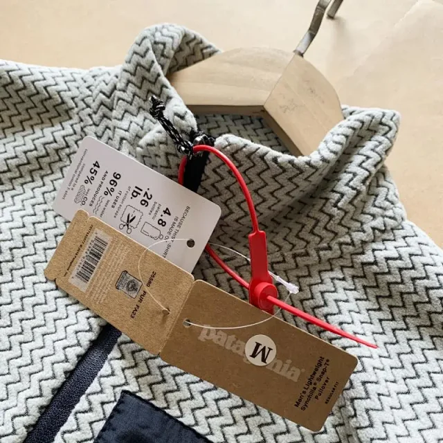 Patagonia Hoodies & Sweatshirts Quarter-Zip Fleece Pullover with Chest Pocket product detail image 24
