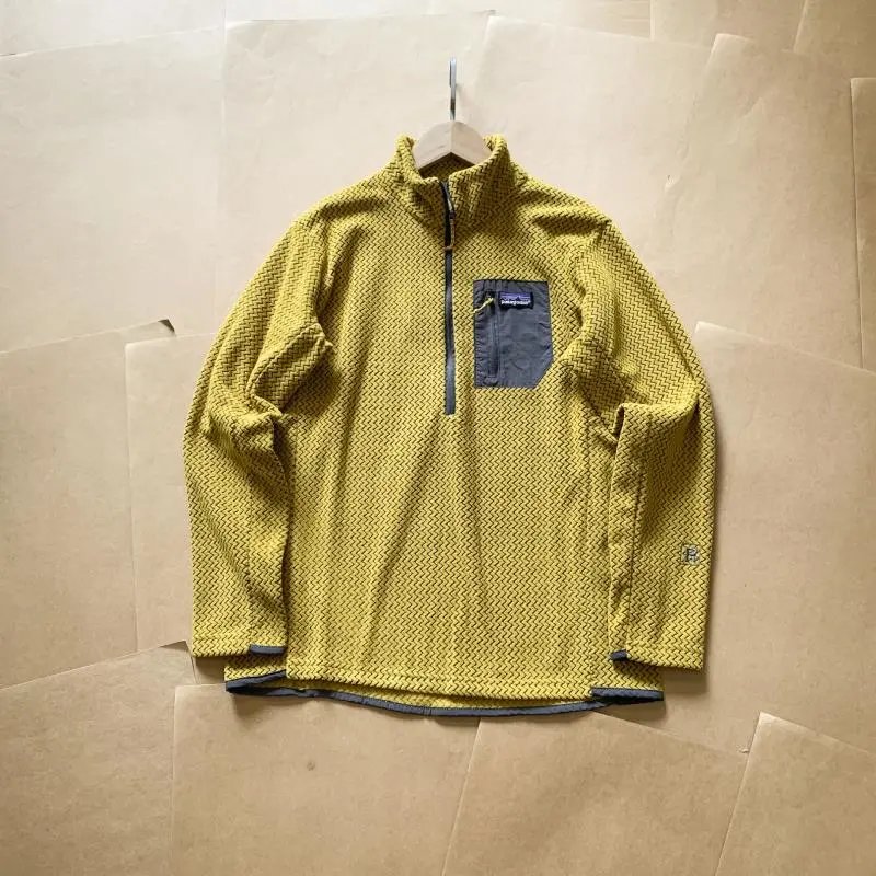 Patagonia Hoodies & Sweatshirts Quarter-Zip Fleece Pullover with Chest Pocket — gold wheat