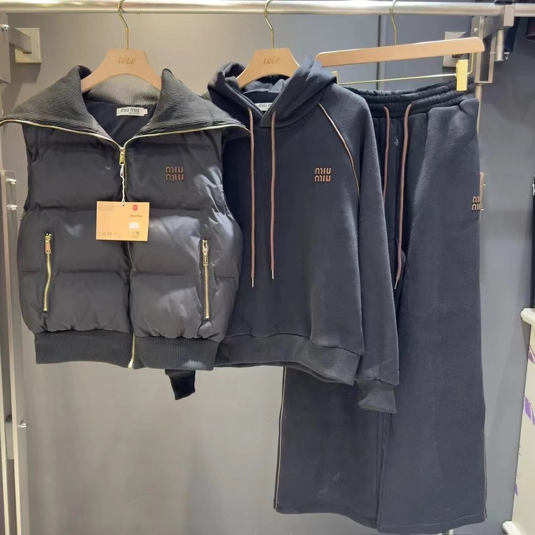 Miu Matching Sets Three-piece set with padded zip vest, hooded sweatshirt and wide-leg trousers — Three-piece set -2