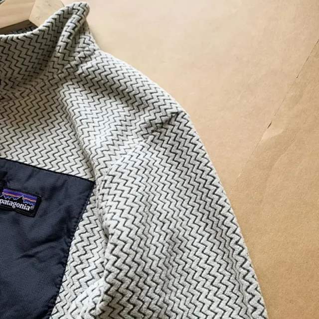 Patagonia Hoodies & Sweatshirts Quarter-Zip Fleece Pullover with Chest Pocket product detail image 20