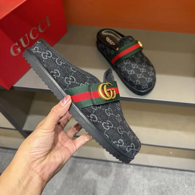 Gucci Slippers GG monogram buckle mules product detail image 11