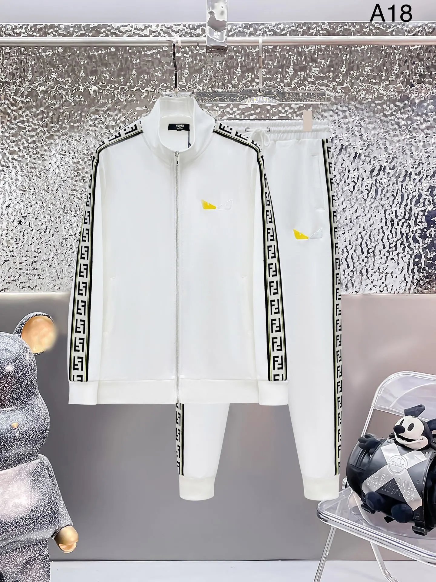 Loewe Matching Sets Zip-Up Track Jacket and Joggers Set — White A18