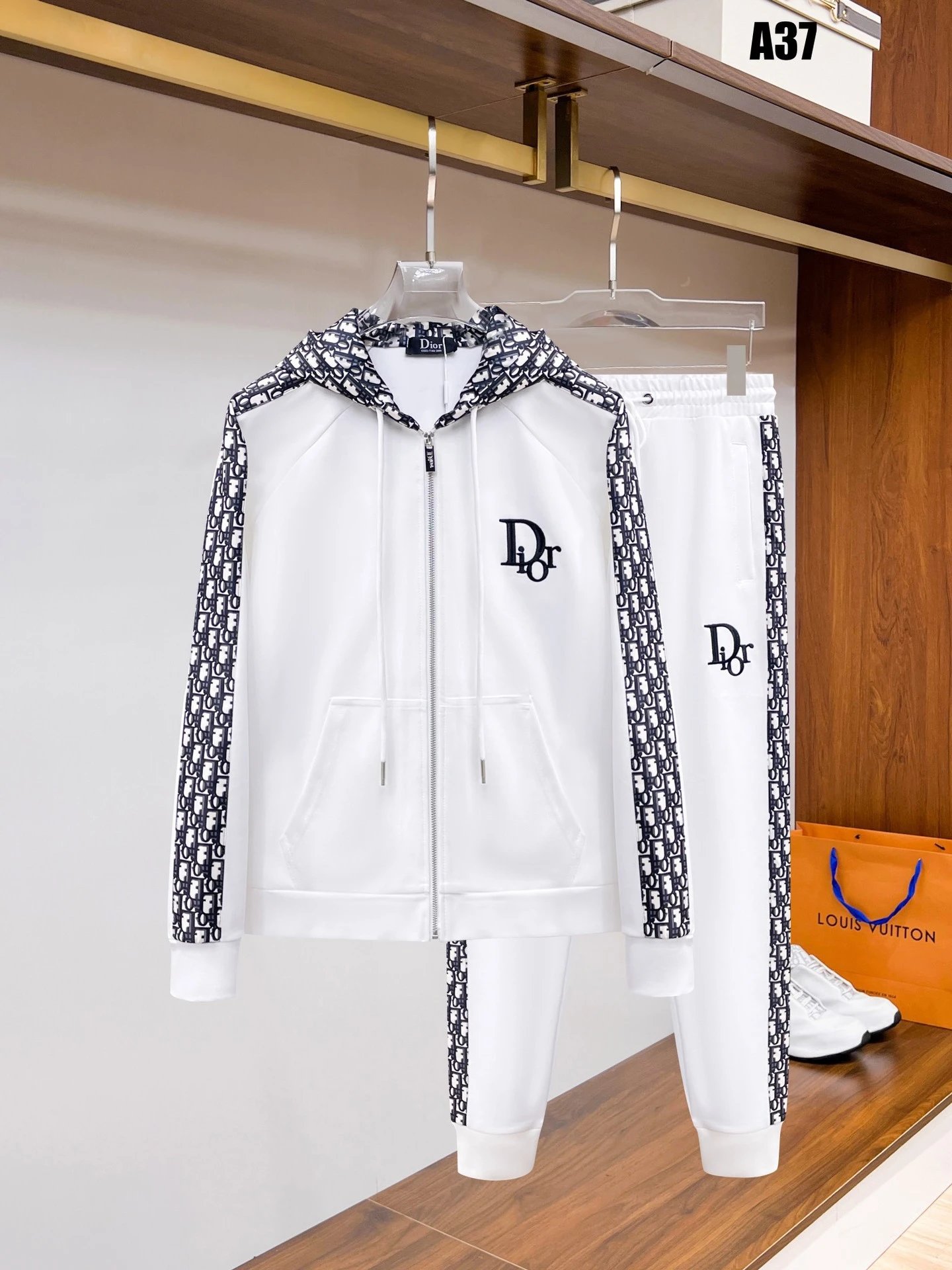 Loewe Matching Sets Zip-Up Track Jacket and Joggers Set — White A37