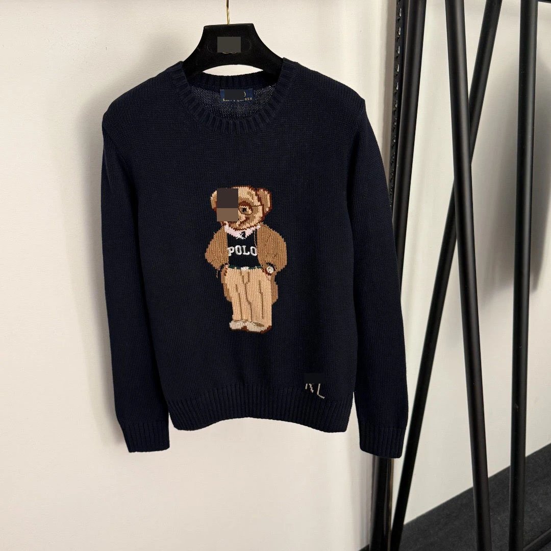Unbranded Knitwear Crewneck knit sweater with bear motif — 1