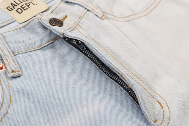Gallery Dept. Jeans Flared with distressed and patchwork designs product detail image 9