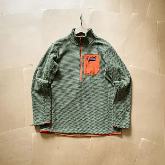 Patagonia Hoodies & Sweatshirts Quarter-Zip Fleece Pullover with Chest Pocket product detail image 8