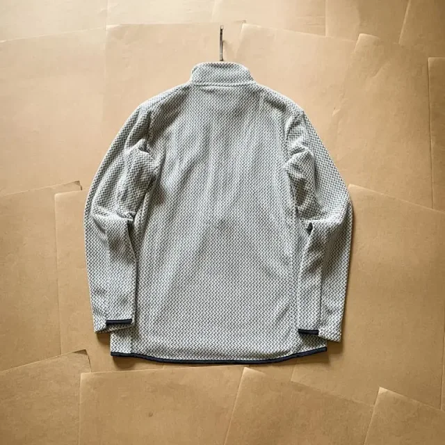 Patagonia Hoodies & Sweatshirts Quarter-Zip Fleece Pullover with Chest Pocket product detail image 10