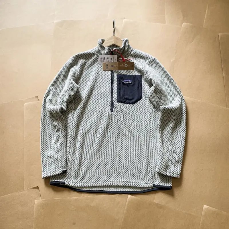 Patagonia Hoodies & Sweatshirts Quarter-Zip Fleece Pullover with Chest Pocket — Light gray