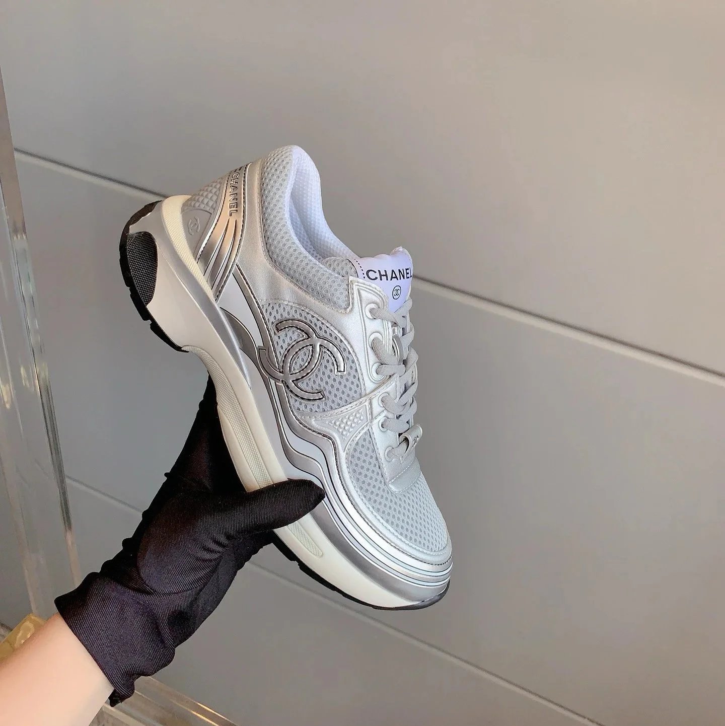 Villian's Runners · 3