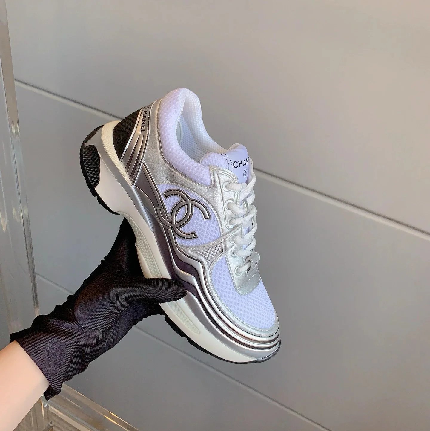 Villian's Runners · 2