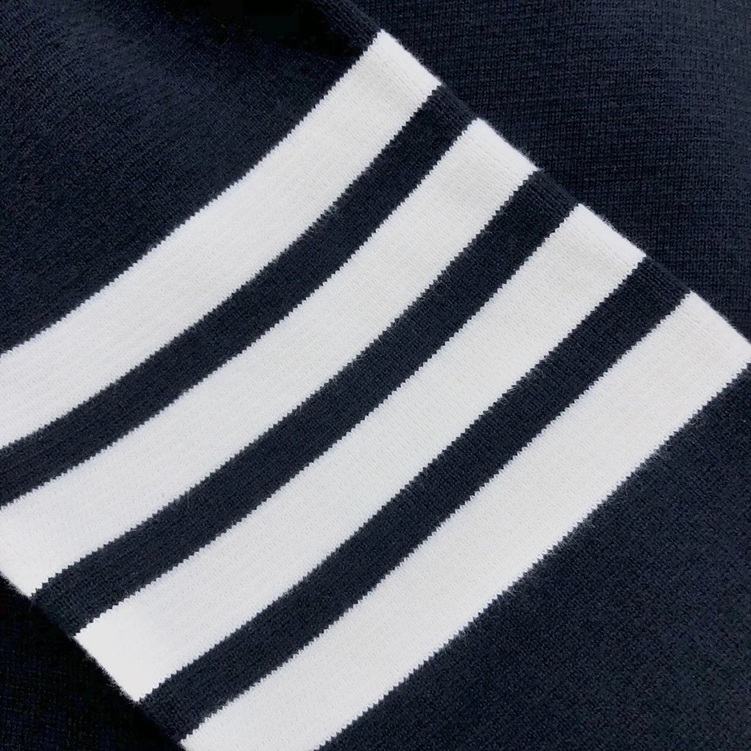 Thom Browne 4-Bar Stripe White Cardigan - 23