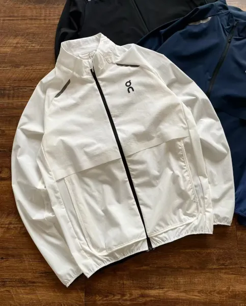 On Running Windbreaker White Jacket - 16