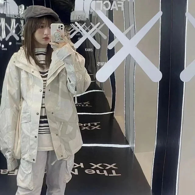 The North Face Jackets Hooded camouflage jacket with double-X graphic product detail image 5