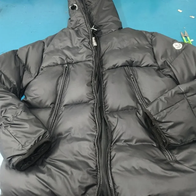 Moncler Down Jackets Hooded puffer jacket with logo trim product detail image 9