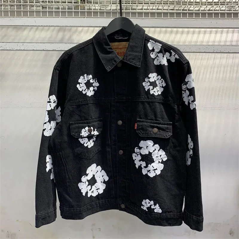 Levi's Trucker Jacket White Floral Print Denim-Jacket - 2