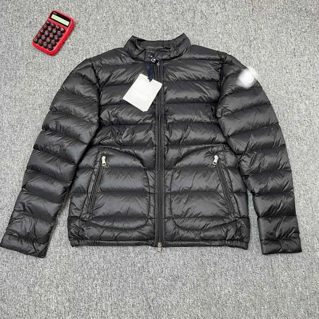 Moncler Down Jackets Short quilted puffer jacket with stand collar and zip pockets product detail image 2