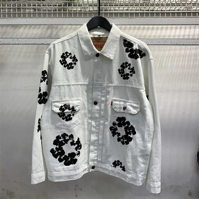 Levi's Trucker Jacket White Floral Print Denim-Jacket - 4