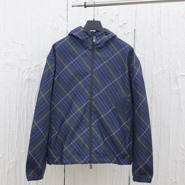 Burberry Jackets Hooded Zip-Up Check Jacket product detail image 1