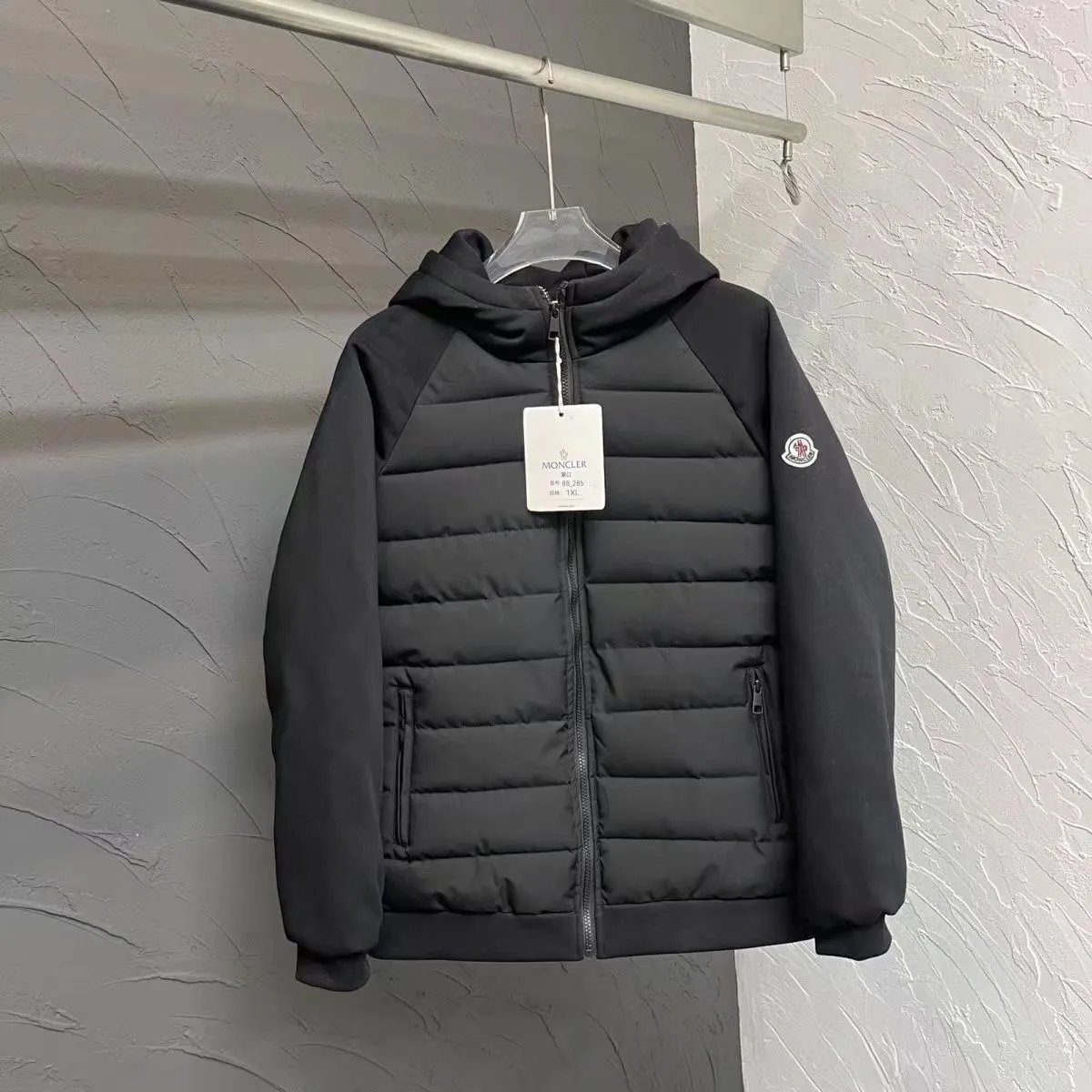 Moncler Hooded Down Jacket Black - 8