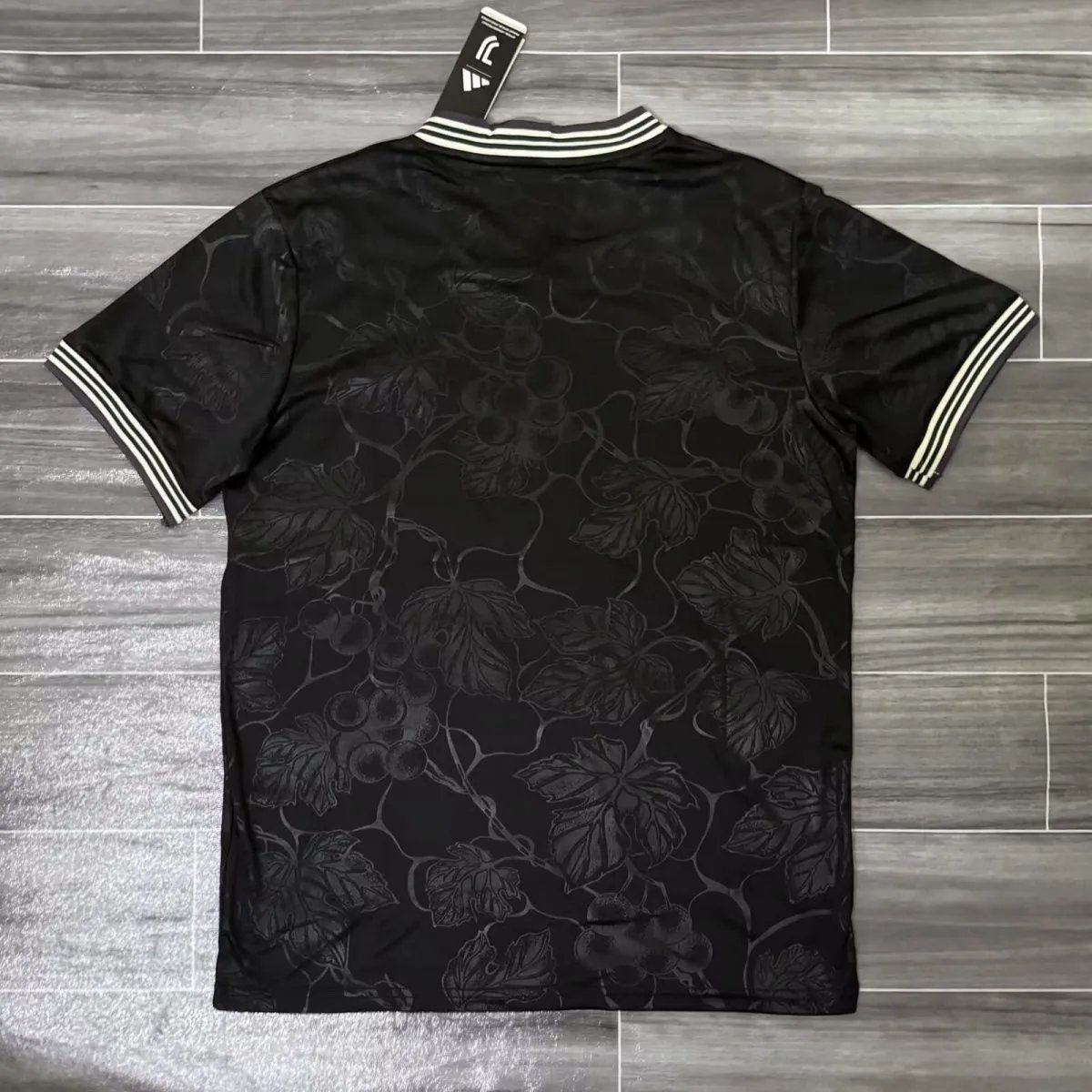 Adidas Originals x Juventus 1990s Inspired Black Floral Jersey - 3