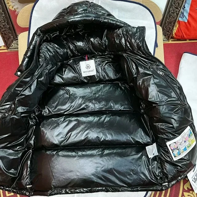Moncler Down Jackets Shiny hooded puffer jacket with tricolor zip trim product detail image 6