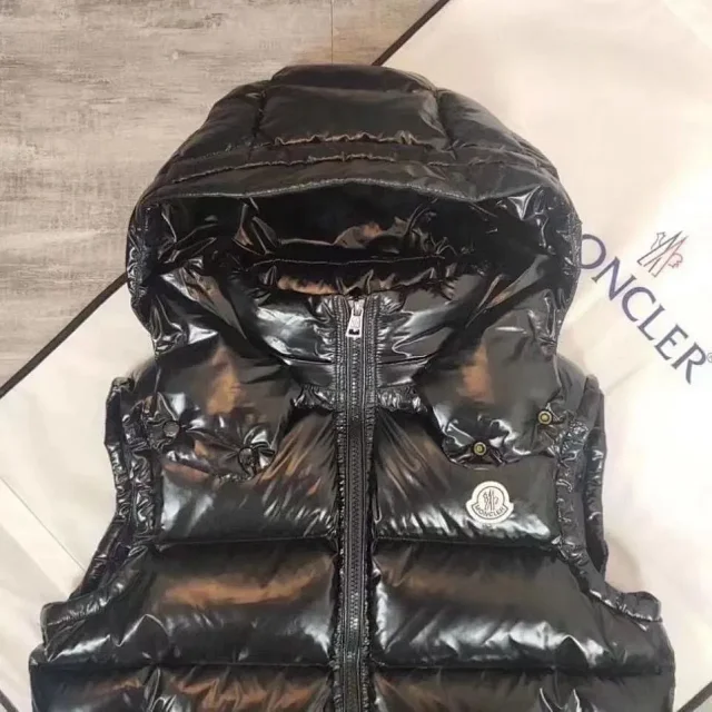 Moncler Vests Hooded quilted puffer vest product detail image 2