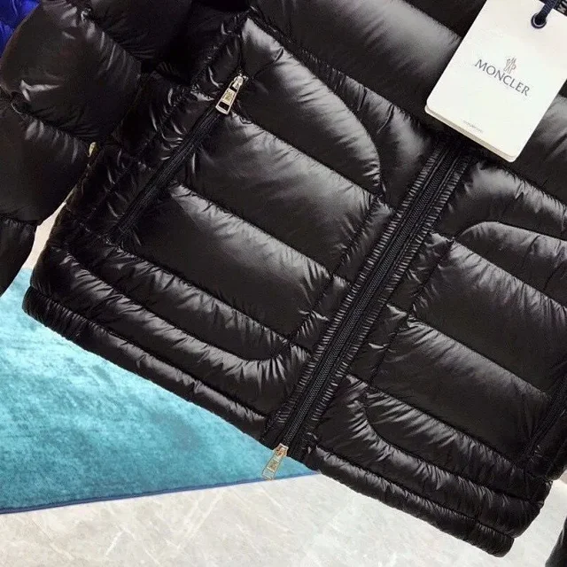 Moncler Down Jackets Short quilted puffer jacket with stand collar and zip pockets product detail image 7