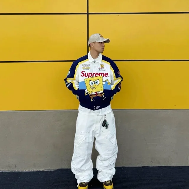 Supreme Jackets SpongeBob Graphic Bomber Jacket product detail image 7