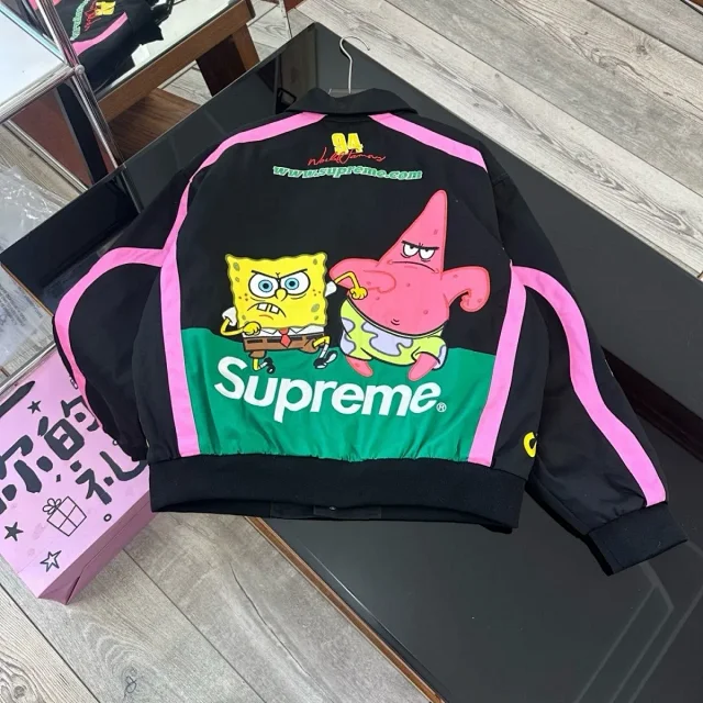Supreme Jackets SpongeBob Graphic Bomber Jacket product detail image 4