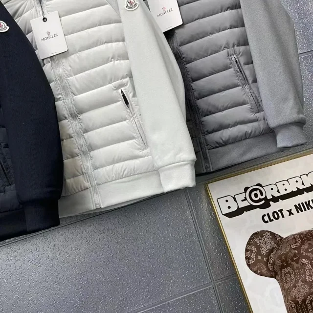 Moncler Down Jackets Hooded hybrid quilted jacket with knit sleeves product detail image 2
